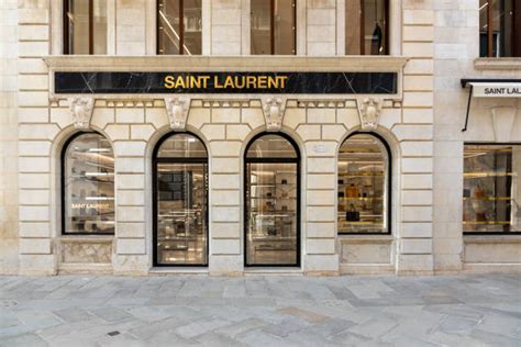 Vacatures : Yves Saint Laurent, Brussel 